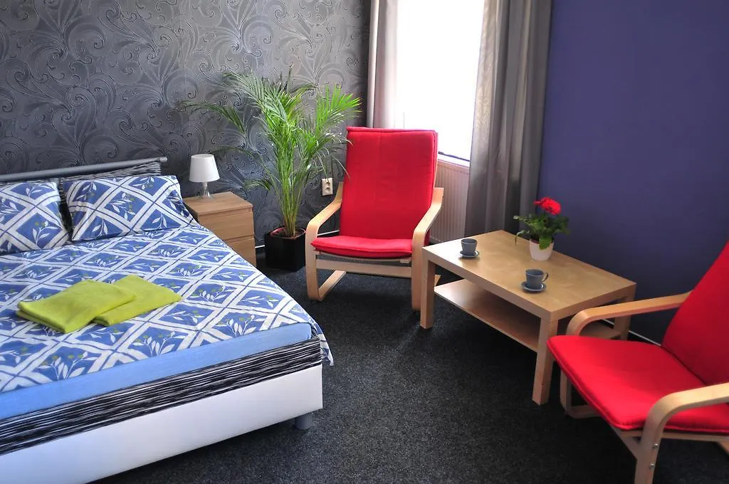 Hostel Alia Prag 0*,