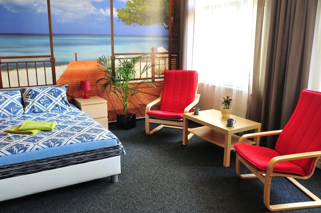 Hostel Alia Prag 0*,